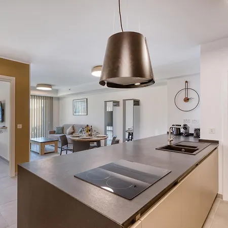 1br In St Julians Minutes To And Nightlife Apartment *