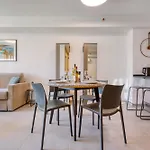1br In St Julians Minutes To And Nightlife Apartamento *