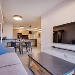 1br In St Julians Minutes To And Nightlife Apartamento