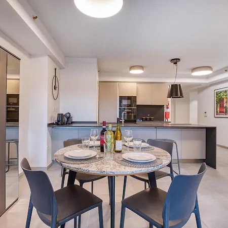 1br In St Julians Minutes To And Nightlife San Ġiljan