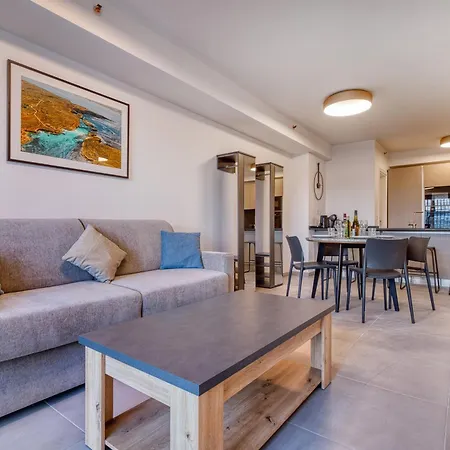 Apartamento 1br In St Julians Minutes To And Nightlife San Julián